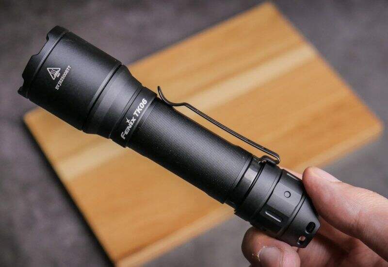 Fenix TK06: яркий и надёжный многофункциональный фонарь с тактическим уклоном