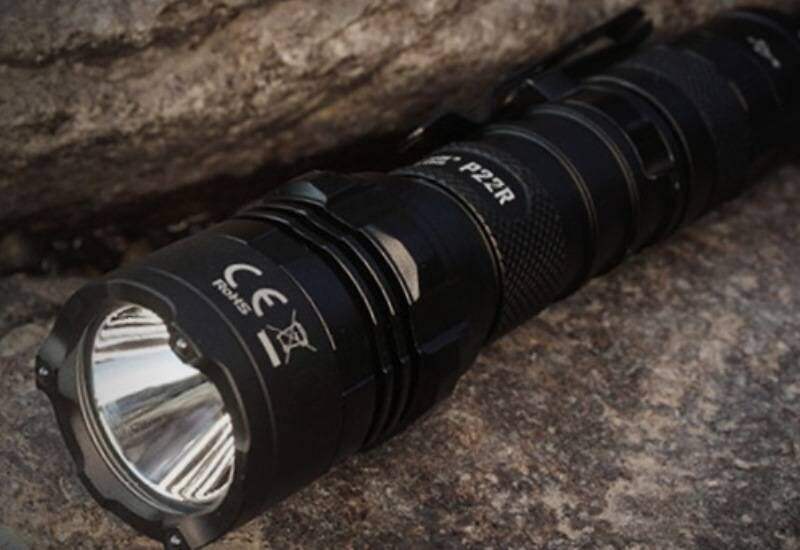 Тактический светодиодный фонарь с USB-зарядкой Nitecore P22R
