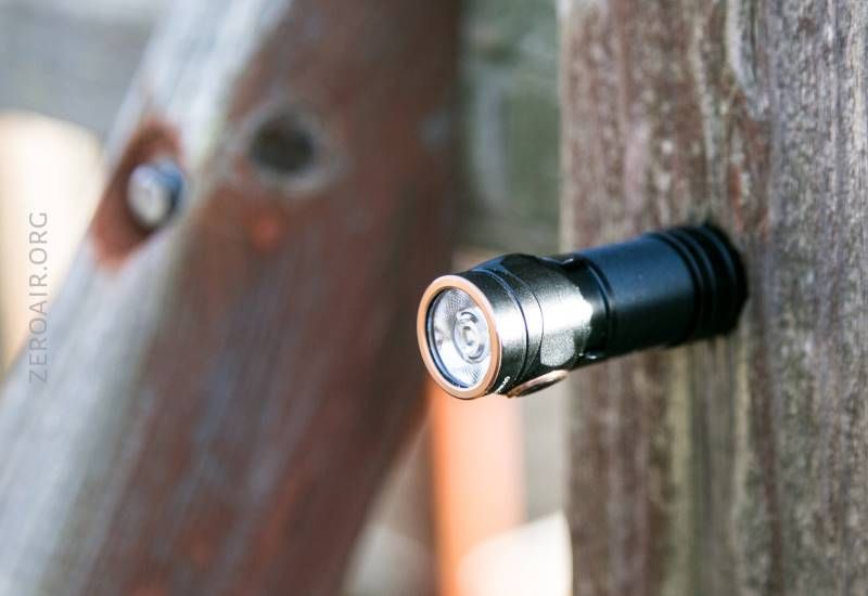 EDC-фонарь Fenix E18R