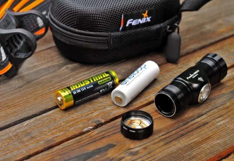 Налобный фонарь Fenix HM23