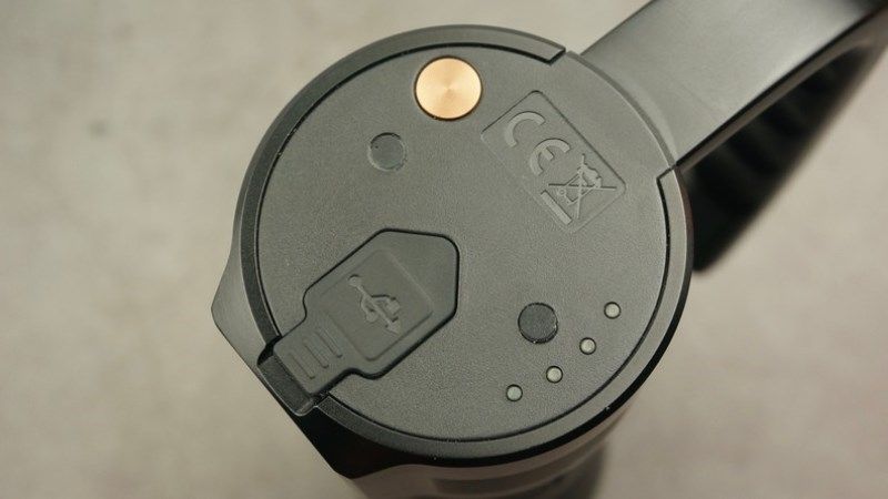 Мощный фонарь Fenix WT50R