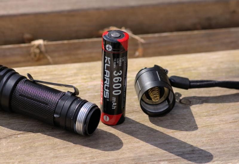 Подствольный фонарь Klarus XT12S