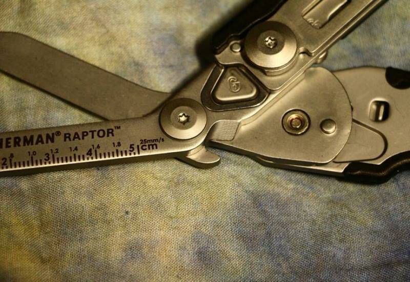 Тактический мультитул Leatherman Raptor