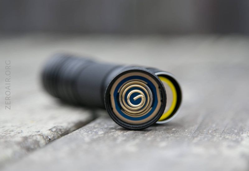Nitecore E4K