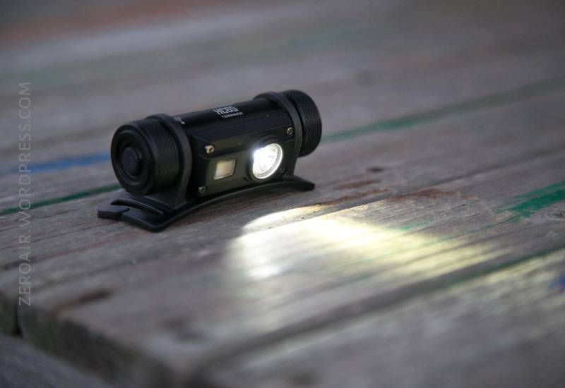 Налобный фонарь Nitecore HC65