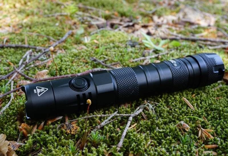 Nitecore MH12 v2