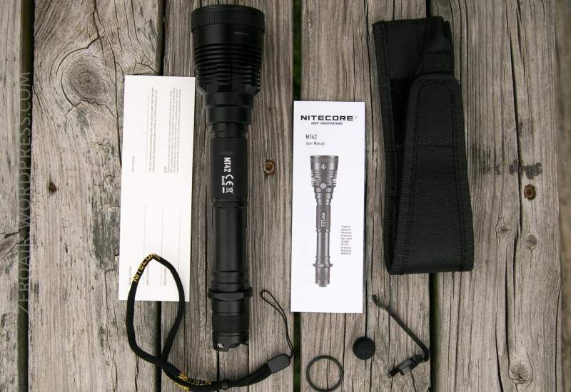 Универсальный фонарь Nitecore MT42