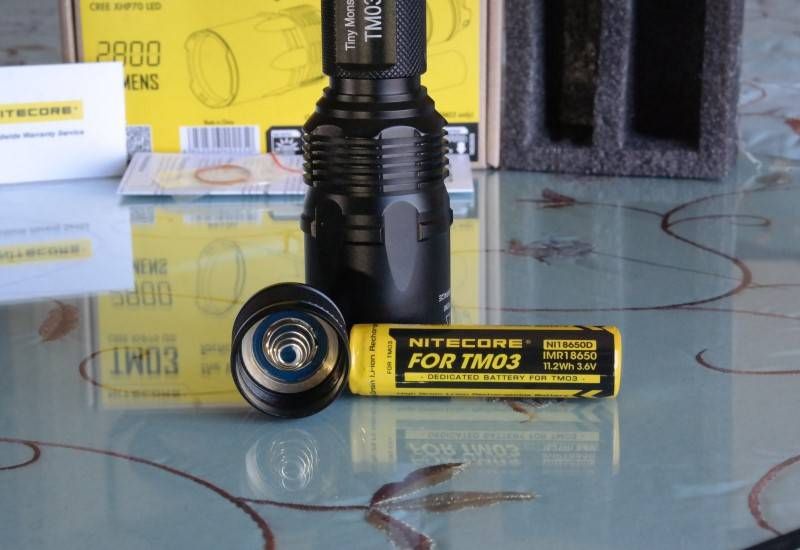 Мощный фонарь Nitecore TM03