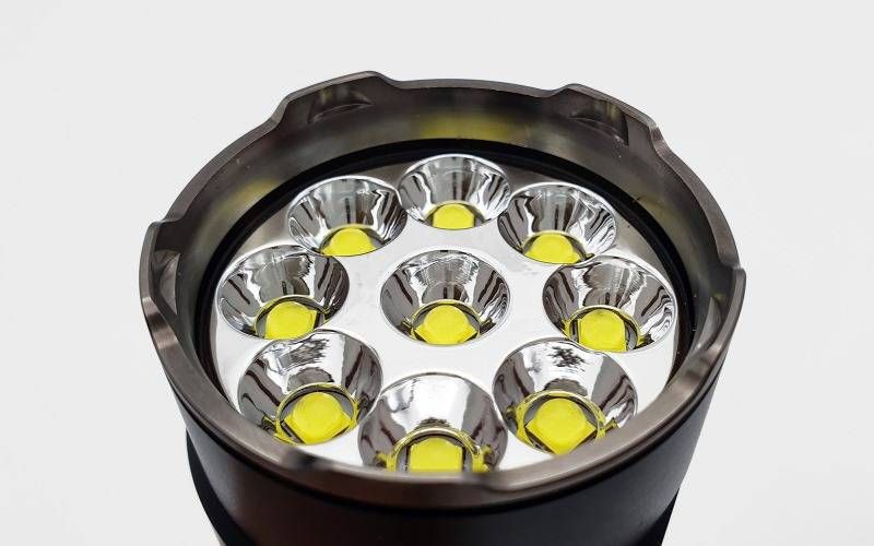 Мощный фонарь Nitecore TM9K