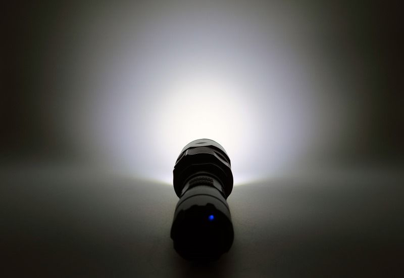 Мощный фонарь Nitecore TM9K