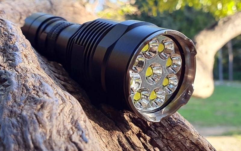 Мощный фонарь Nitecore TM9K
