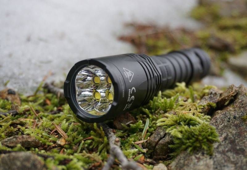 Тактический фонарь Nitecore i4000R
