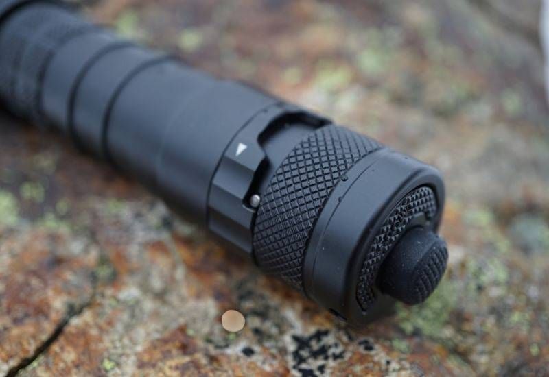Тактический фонарь Nitecore i4000R