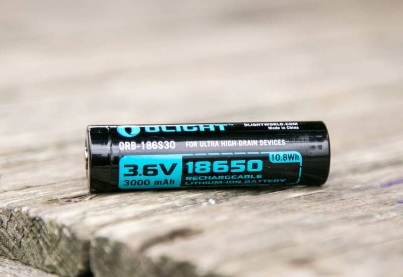 Тактический фонарь Olight Warrior X