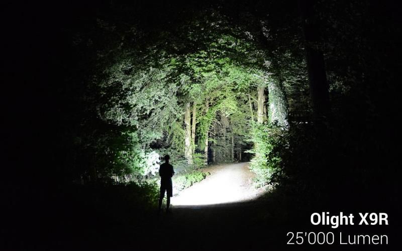 Сверхмощный поисковый фонарь Olight X9R Marauder